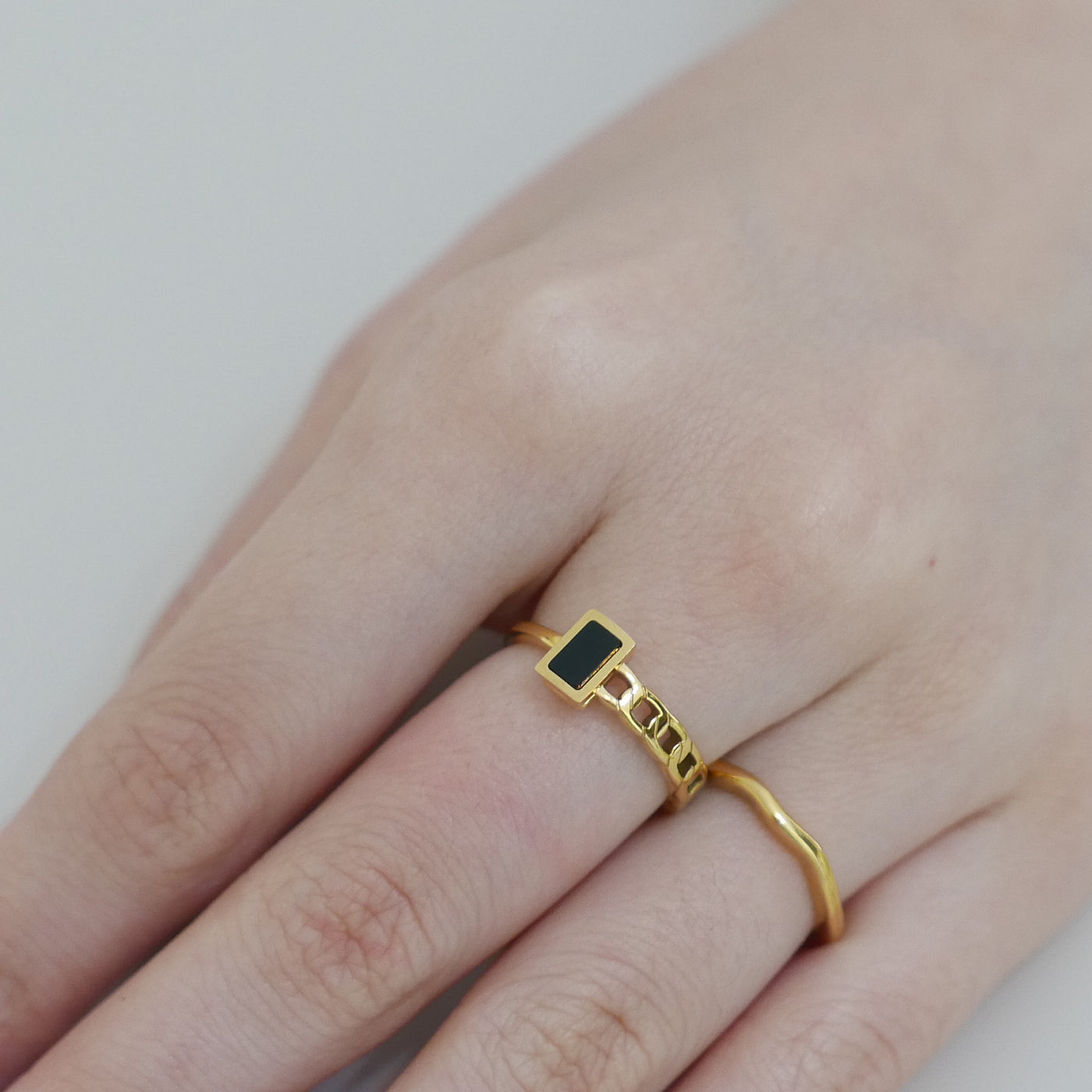 Ozie Vintage Black Agate Ring