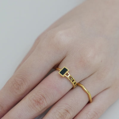 Ozie Vintage Black Agate Ring