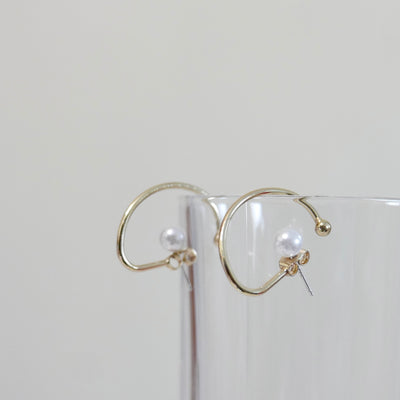 Myra Pearl Earrings With Cuff