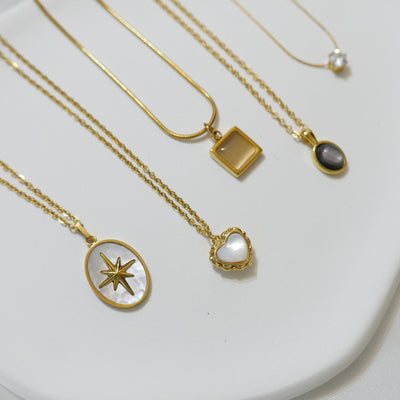 Octa Star Mother of Pearl Necklace