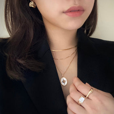 Octa Star Mother of Pearl Necklace