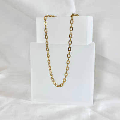 Oval Belcher Chain Necklace