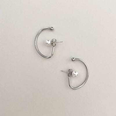 Myra Pearl Earrings With Cuff