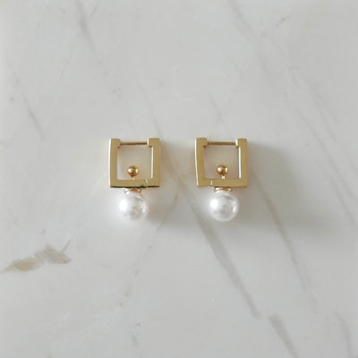 Markita 4-Way Pearl Earrings