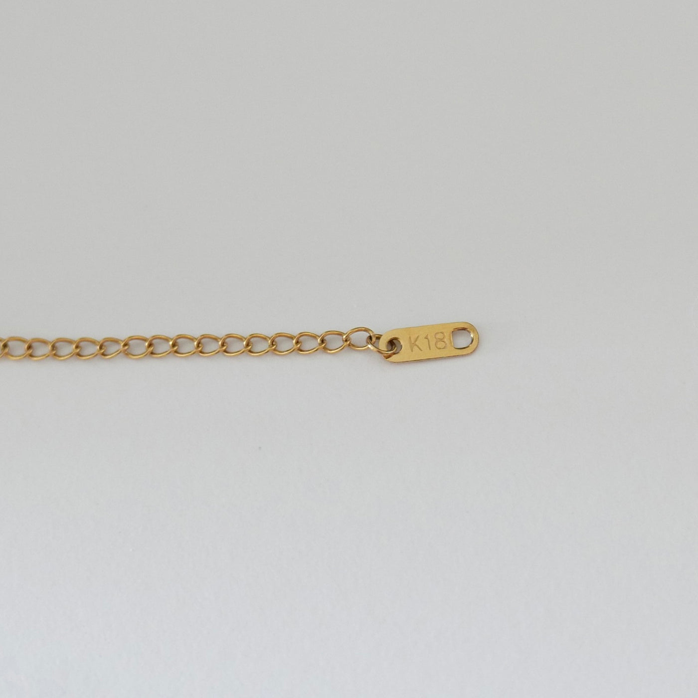 Oval Belcher Chain Necklace