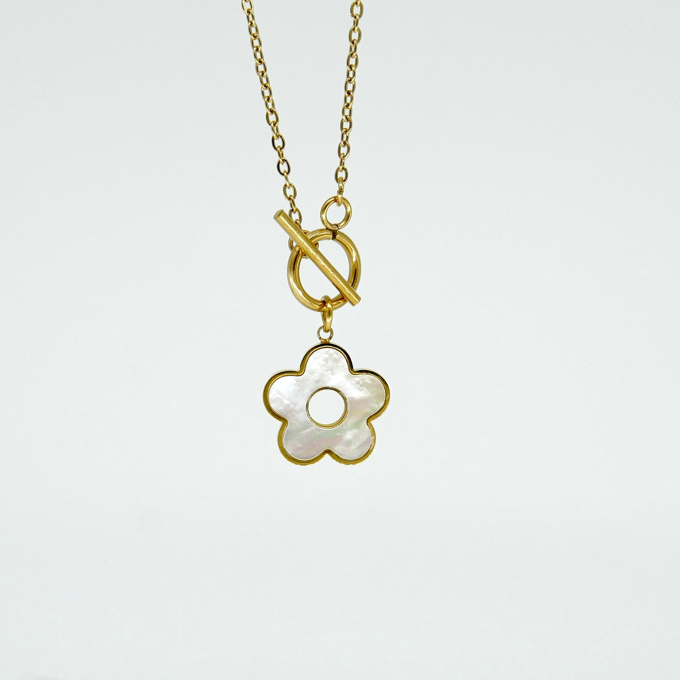 Akina Mother of Pearl Necklace
