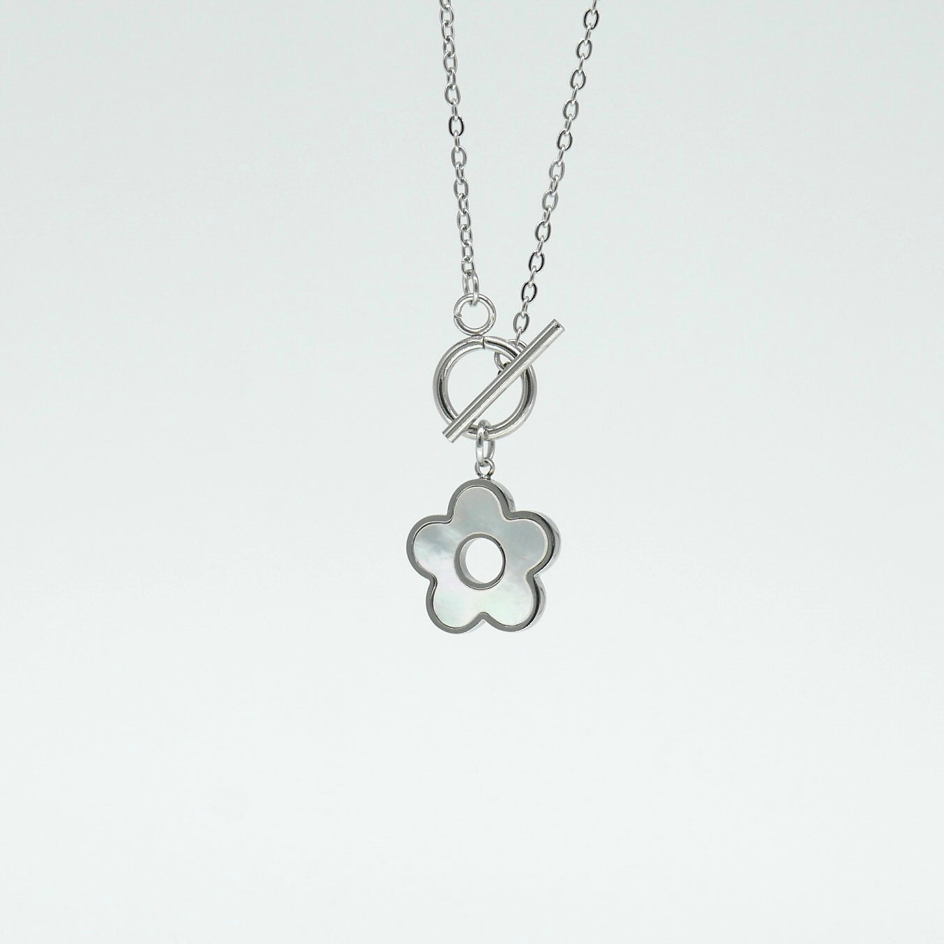 Akina Mother of Pearl Necklace